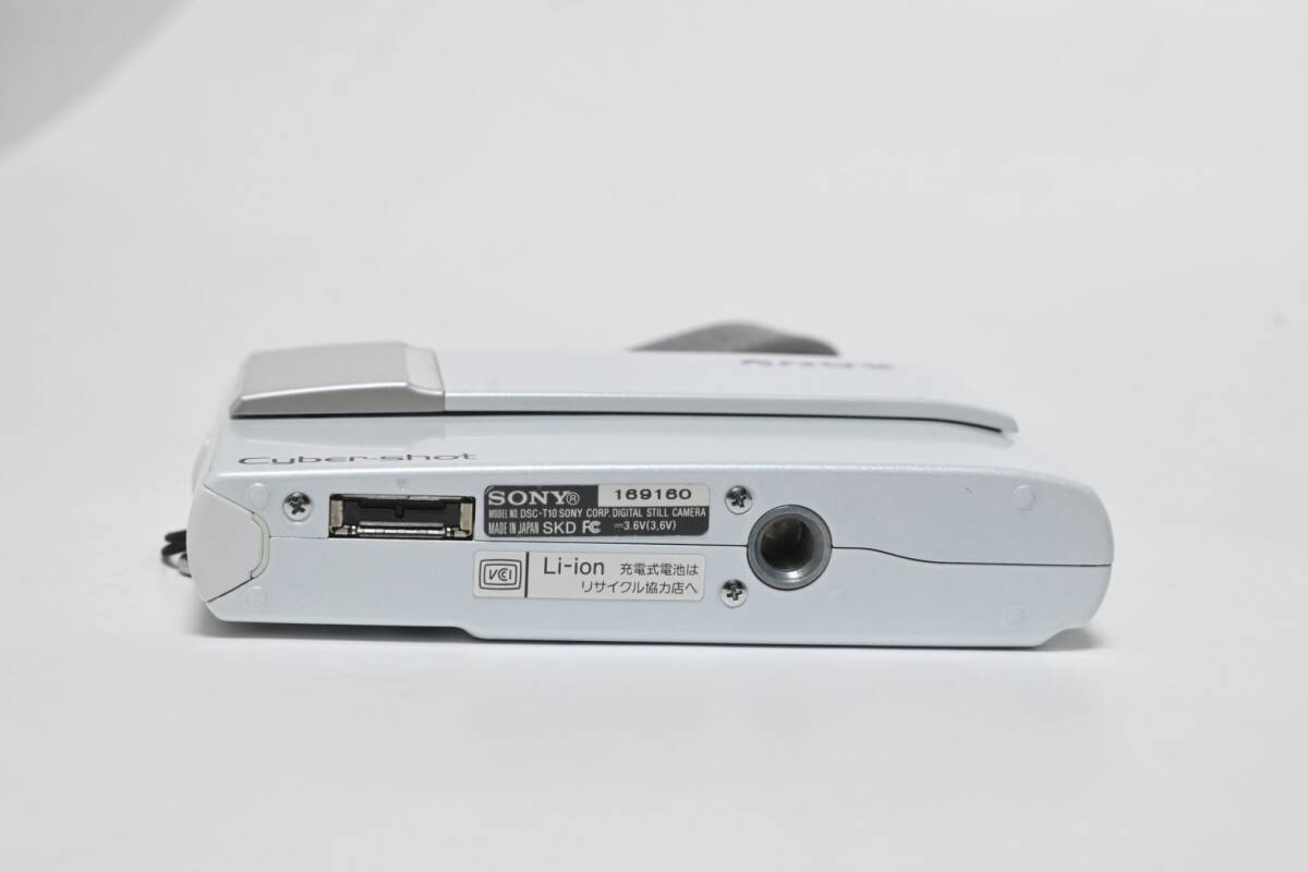 SONY Cyber-shot　DSC-T10 動作品　_底面、綺麗です。