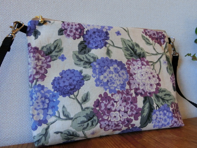 ｈ ハンドメイド １１号帆布 長財布も入る サコッシュ 厚地 ショルダーバッグ 麻綿 紫陽花の画像1