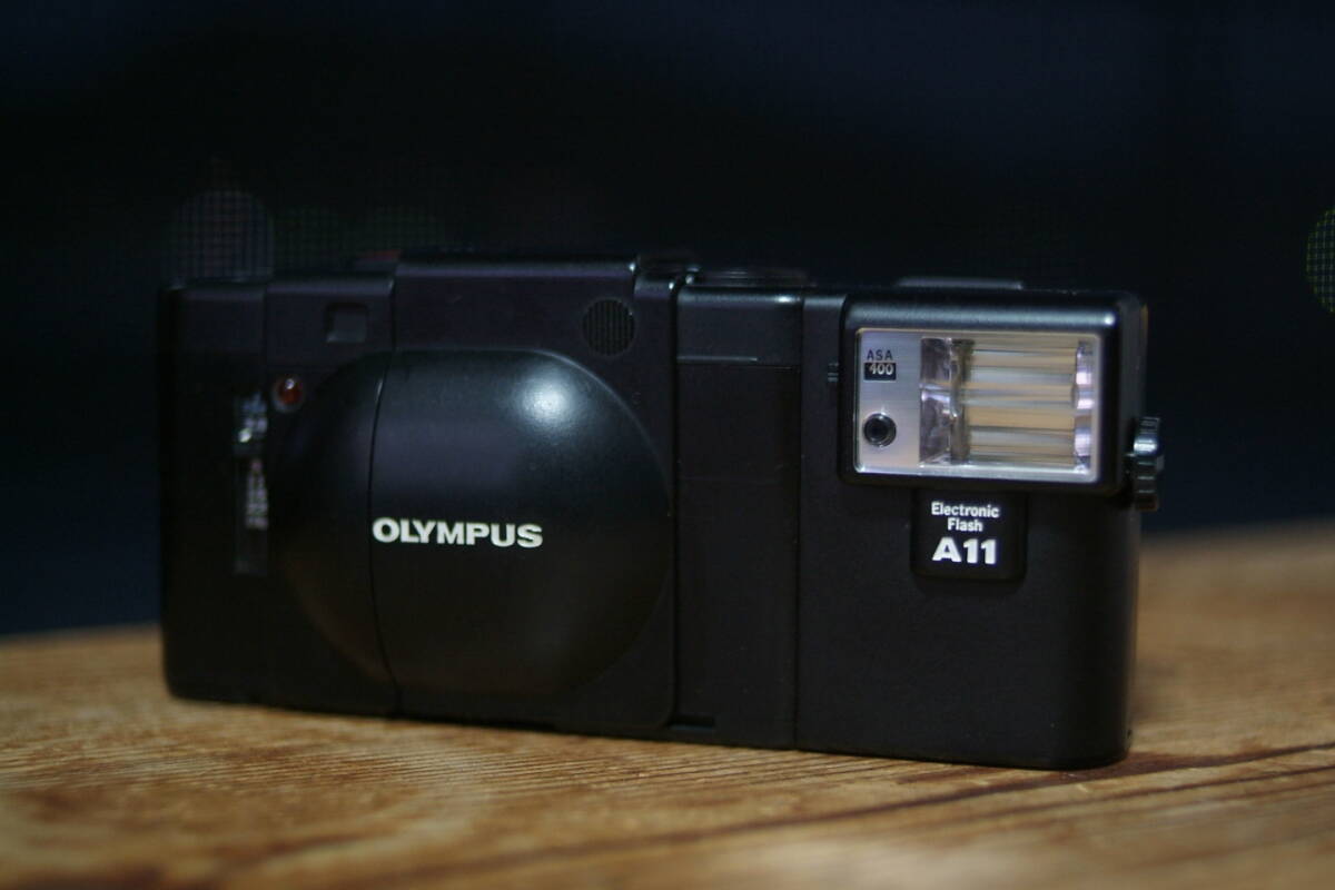 【324-1】OLYMPUS オリンパス XA A11 Electric Flash F-ZUIKO 35mm F2.8_画像1