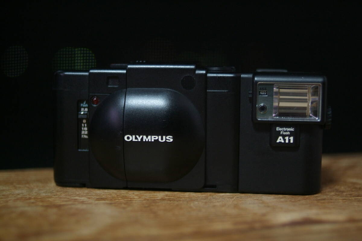 【324-5】OLYMPUS オリンパス XA A11 Electric Flash F-ZUIKO 35mm F2.8_画像1