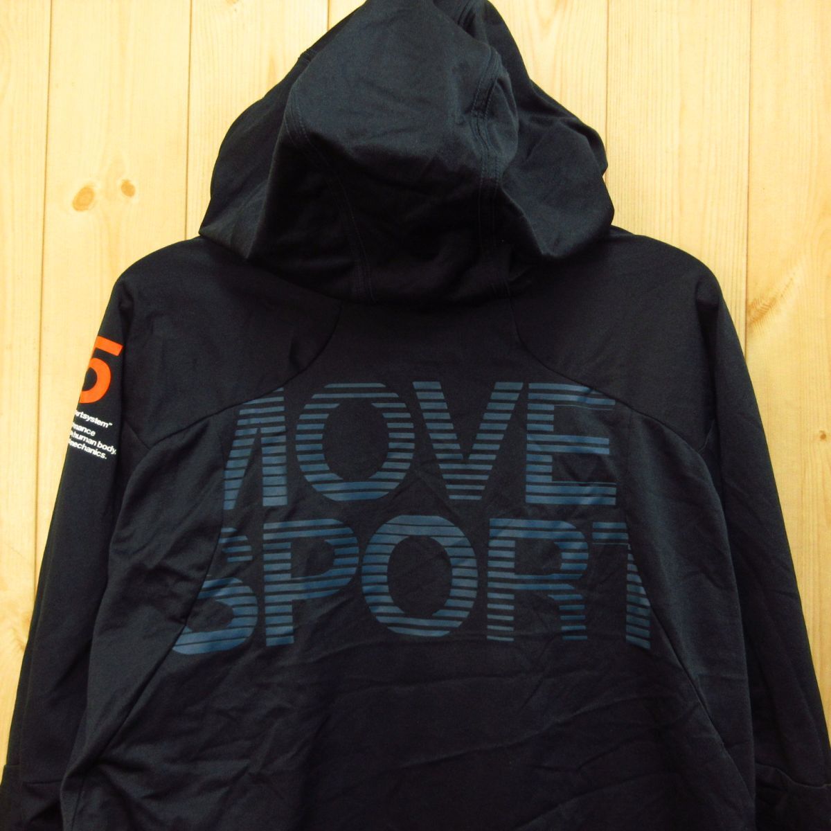 ◎美品！DESCENTE MOVE SPORTS デサント ムーブスポーツ◆ストレッチ ジャケット パーカー フード◆メンズ 紺 Mサイズ◆A4250_画像3