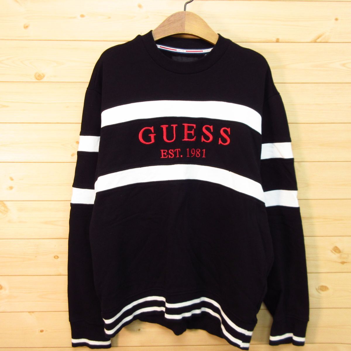 ◎使用少なめ！GUESS ゲス◆トレーナー スウェット クルーネック 長袖◆メンズ 黒 Mサイズ◆A4409_画像1