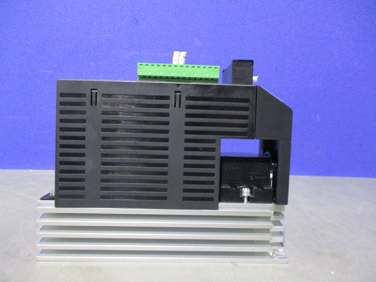 中古 OMRON G3PW-A220EC-C-FLK 単相電力調整器 (LBER60312B117)_画像3