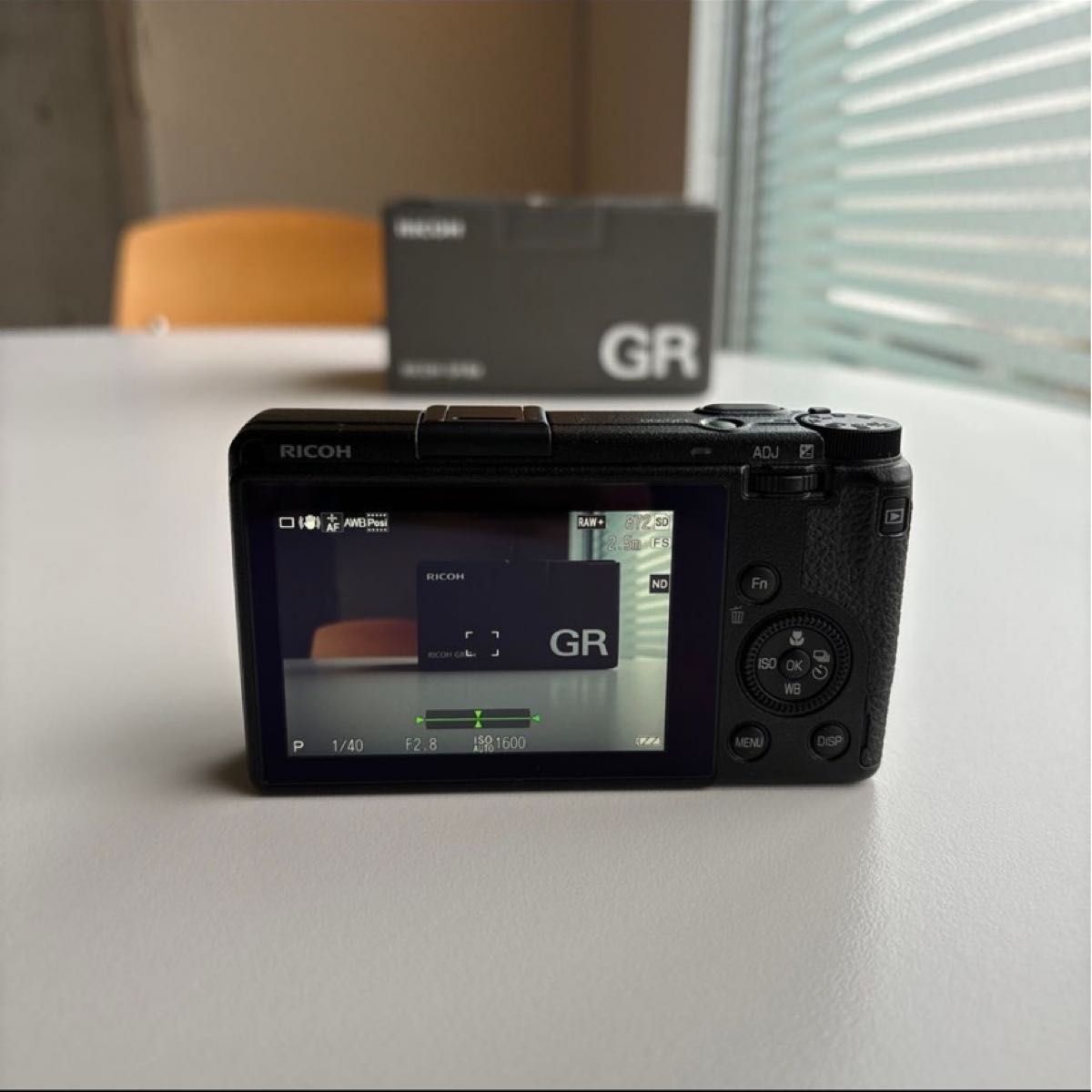 RICOH GRⅢx GR3x 付属品完備 純正バッテリー3個付き ショット数 RICOH GRⅢx GR3x 付属品完備 純正バッテリー3個付き ショット数