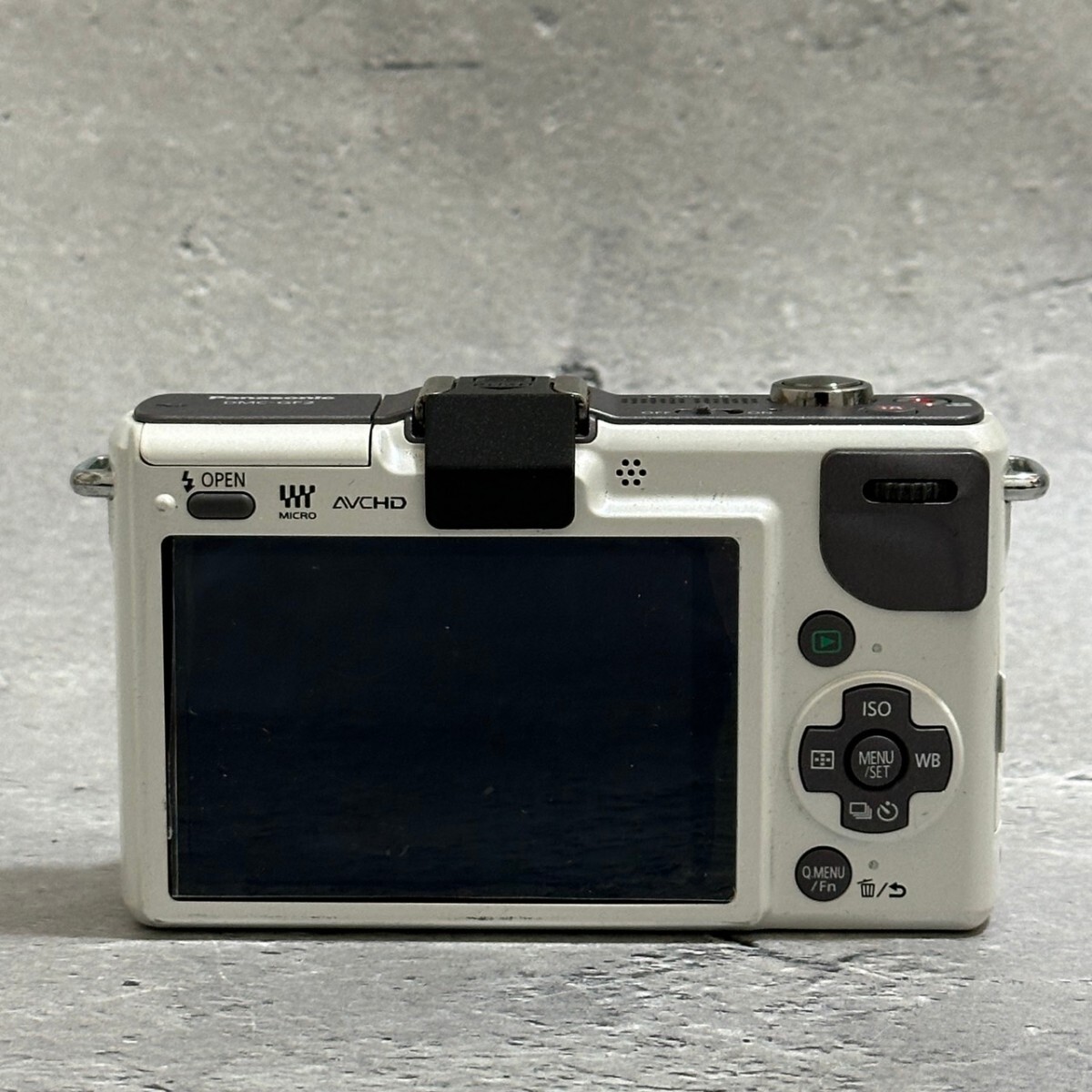 Panasonic LUMIX GF2 レンズキット ホワイト｜ミラーレス一眼 カメラ_画像3
