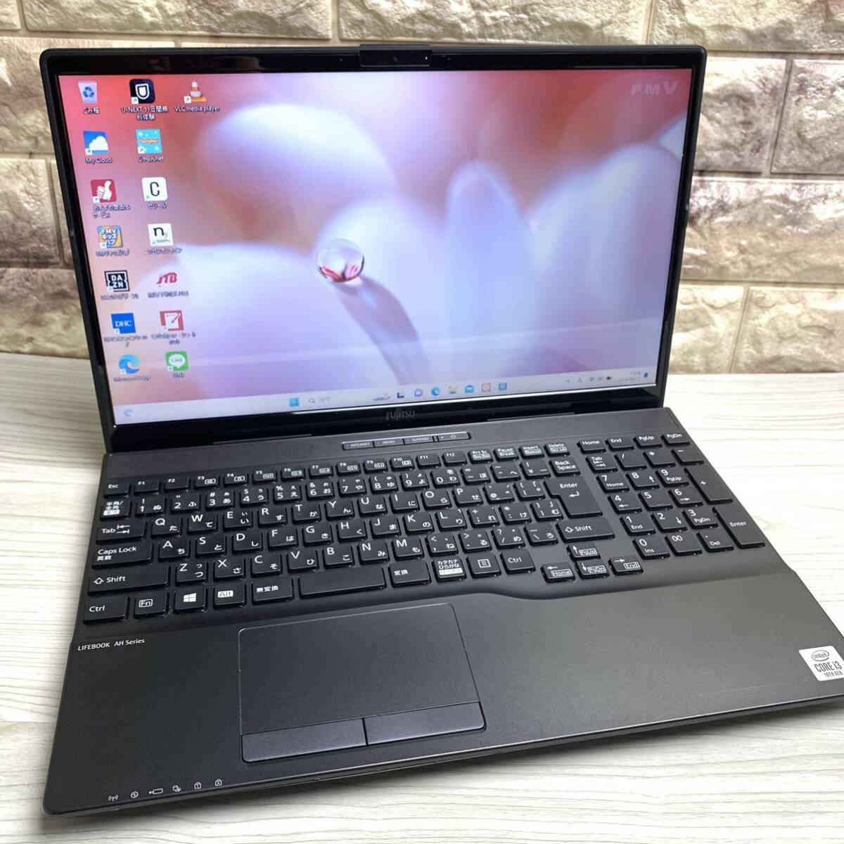 第10世代 Core i3-10110U 新品M.2-SSD512GB 富士通 LIFEBOOK AH45/E メモリ16GB カメラ WIN11 office2019_画像2