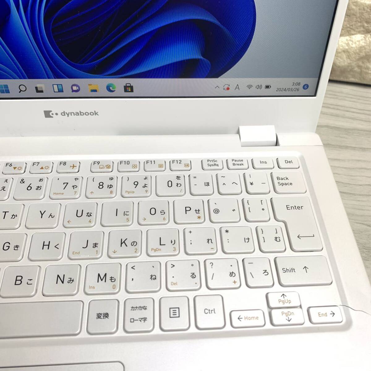 第11世代 Core i7-1165G7 新品M.2-SSD512GB 東芝 Dynabook G8 P1G8PPBW メモリ16GB Full HD WIN11 カメラ office2019_画像5