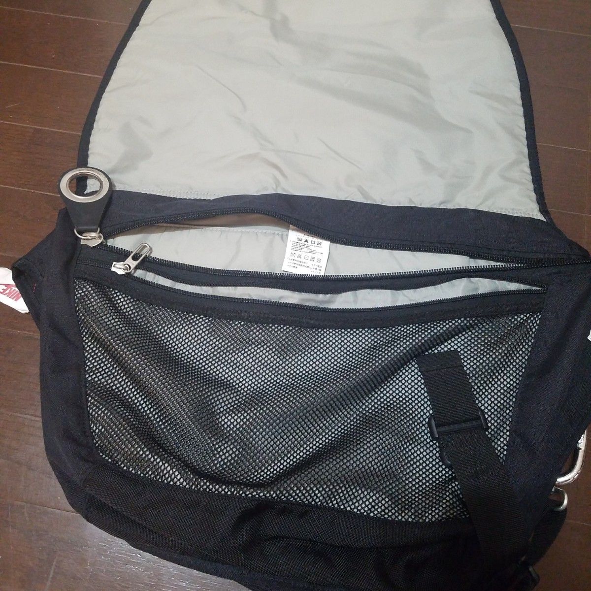 06's NIKE Y2K Teck Nylon Messenger Bag