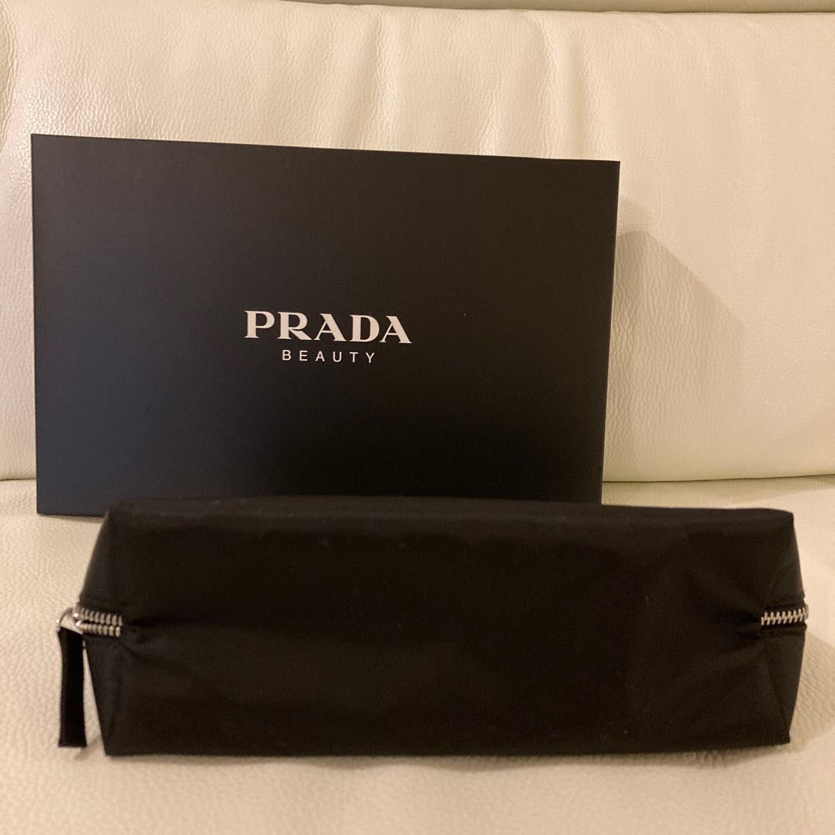 PRADA  プラダ　 ポーチ（新品）ノベルティ