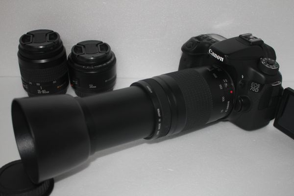 Canon デジタル一眼レフカメラ EOS70D 　Canon EOS 70D 標準＆望遠＆単焦点トリプルレンズセット再_画像3