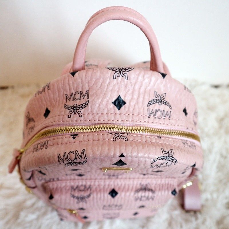 美品 MCM リュック ヴィセトス サイドスタッズ ソフトピンク 美品 MCM リュック ヴィセトス サイドスタッズ ソフトピンク