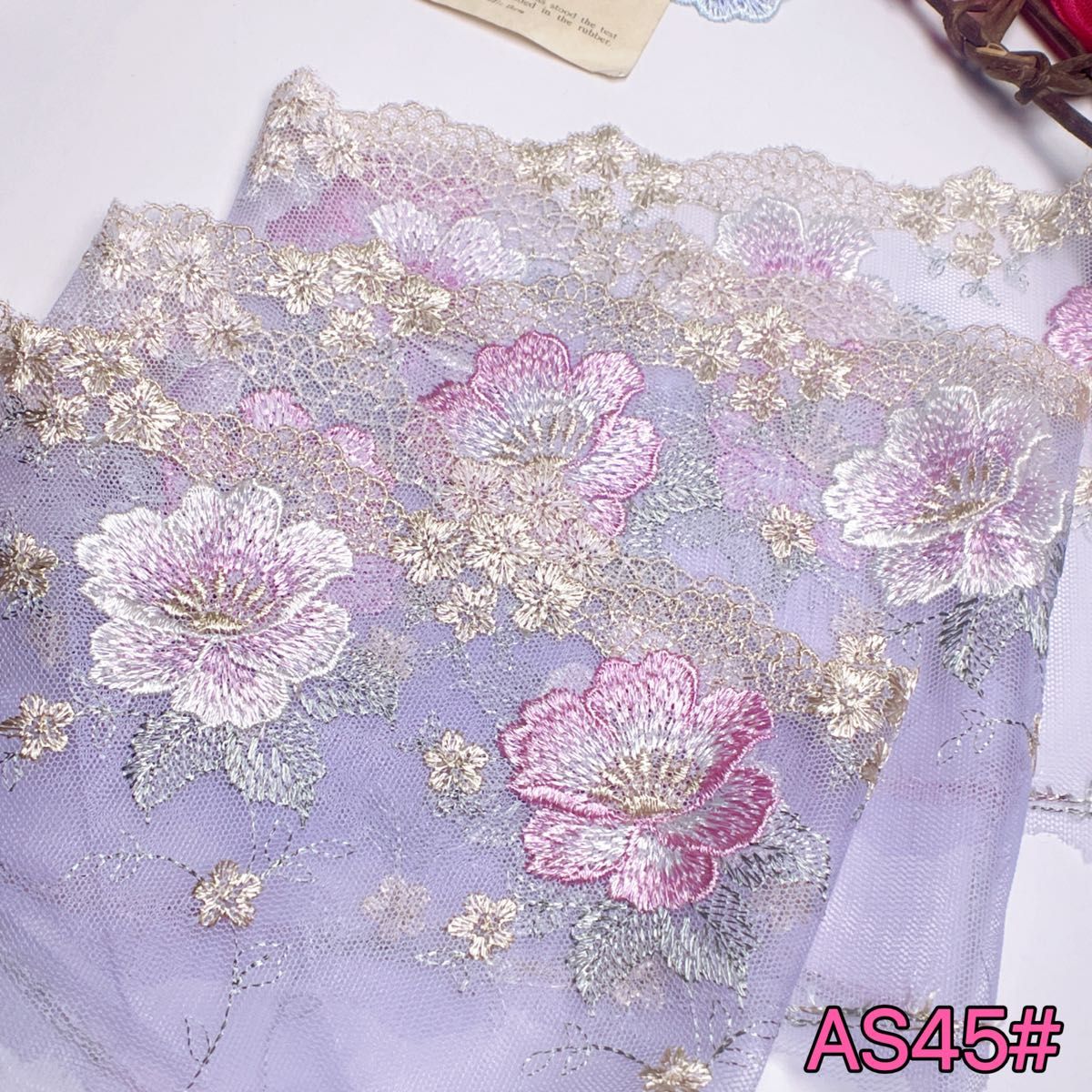 ★新品★AS45# 光沢感　花柄　刺繍　チュールレース　子供　洋服　手芸　人形服　グラテーション　ペット服　リカちゃん　生地　材料