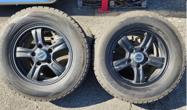 Bridgestone (ブリヂストン) 285/60R18 KEELER (キーラー) 5×150　スタッドレス / 4本 / 中古 / No.966 /
