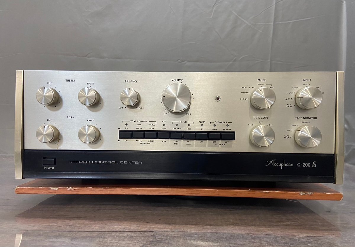 △9850　ジャンク品　オーディオ機器　プリアンプ/コントロールアンプ　Accuphase C-200S　アキュフェーズ_画像2