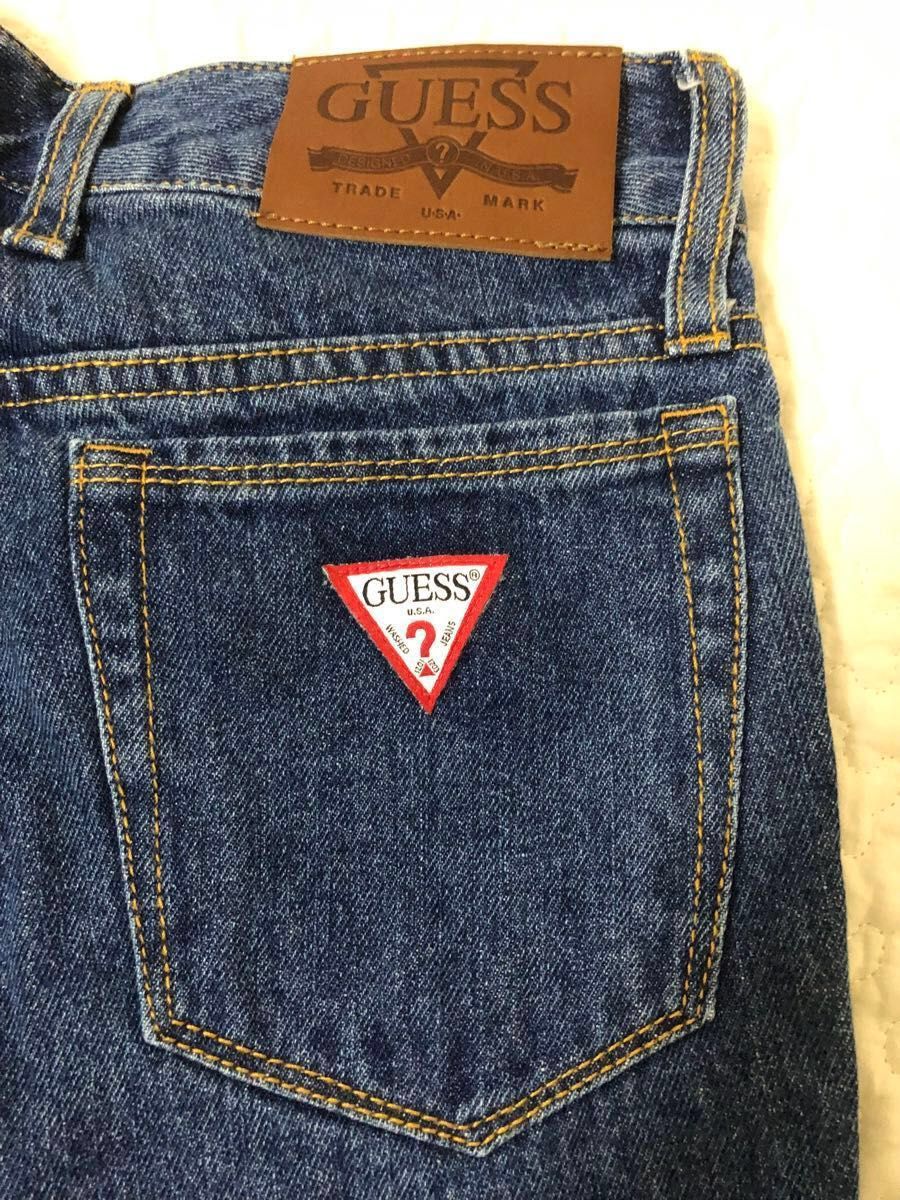 GUESS  ジーンズ　デニムパンツ