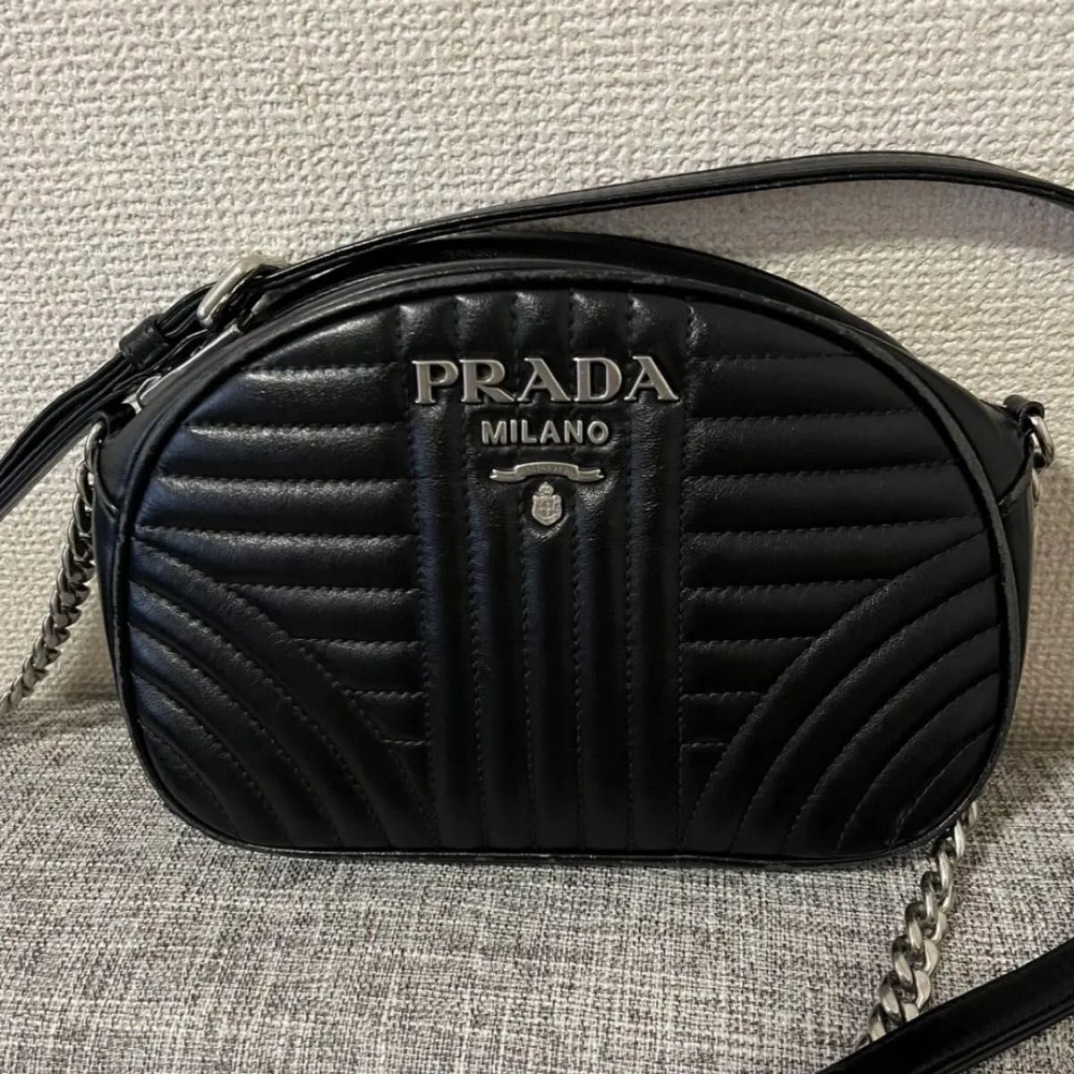 PRADA ダイアグラム　 黒 ブラック レザー 斜め掛け