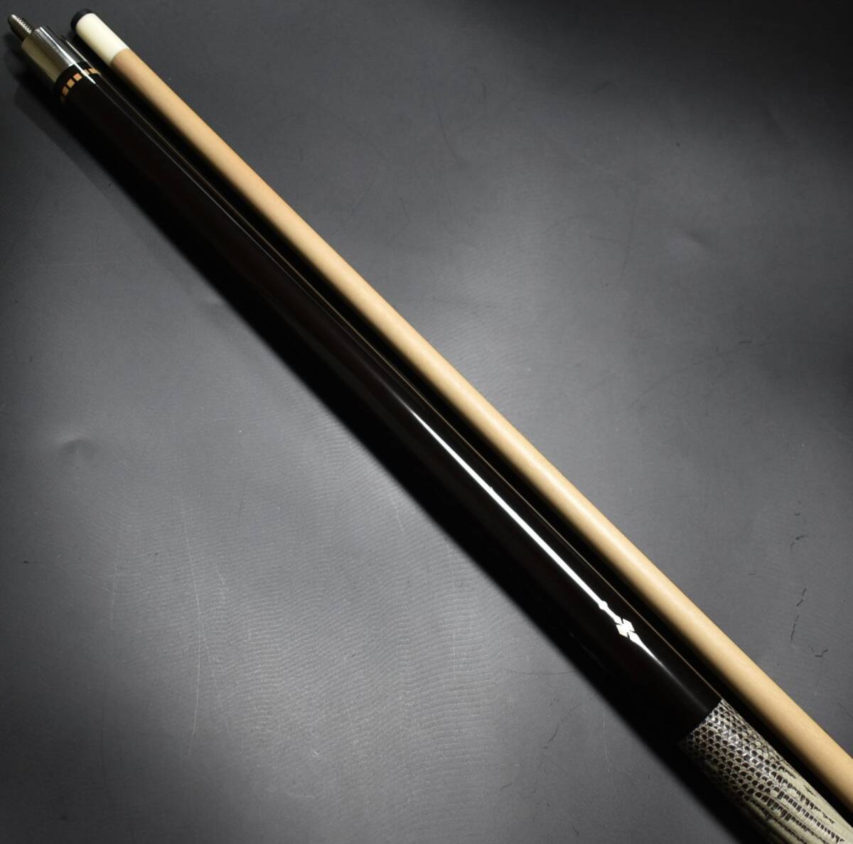 28250円 ☆YOSHIMURA cue/吉村キュー 黒檀 リザード本革 18山 28250円 ☆YOSHIMURA cue/吉村キュー 黒檀 リザード本革 18山