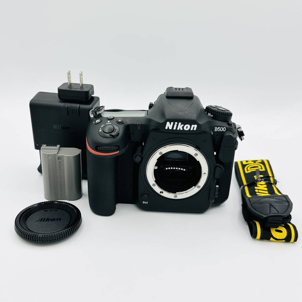【1869ショット　ほぼ新】Nikon デジタル一眼レフカメラ D500 ボディ　ニコン