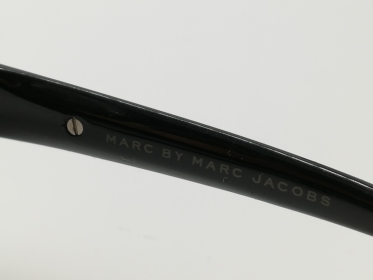 MARC BY MARC JACOBS マークバイマークジェイコブス サングラス ブラック ロゴ シルバー ケース付き_画像5