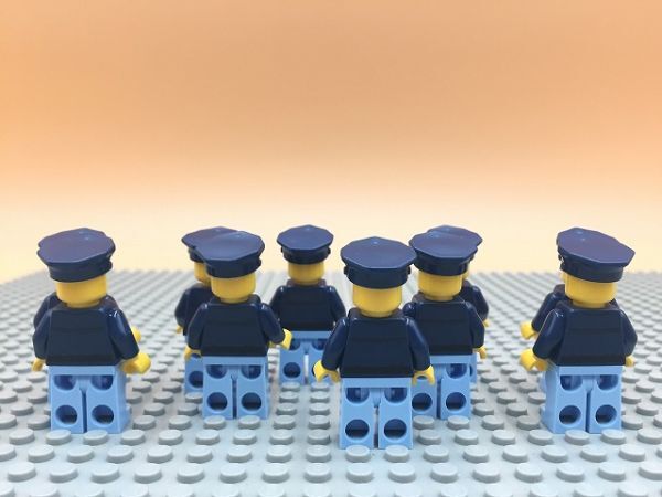 V19　レゴ　ミニフィグ　ポリス/警察官・水色　10個セット　新品未使用　LEGO社純正品_画像2