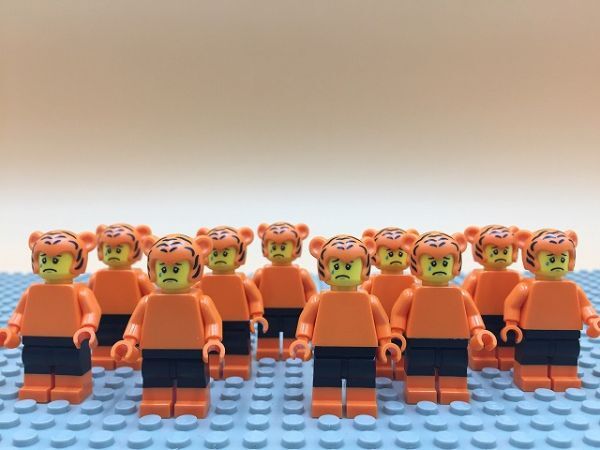 V24　レゴ　ミニフィグ　トラ男・両面顔　10個セット　新品未使用　LEGO社純正品_画像1
