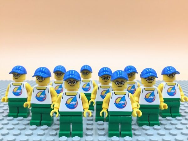 U3 レゴ ミニフィグ ヨット柄タンクトップ・青キャップ 10個セット 新品未使用 LEGO社純正品の画像1