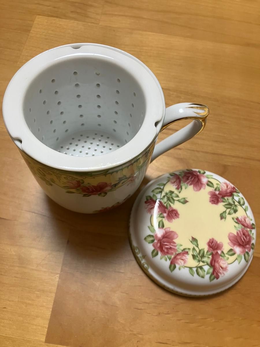 【未使用美品】royal arden ロイヤルアーデン　茶こし付き　カップ　蓋付き マグカップ 洋食器
