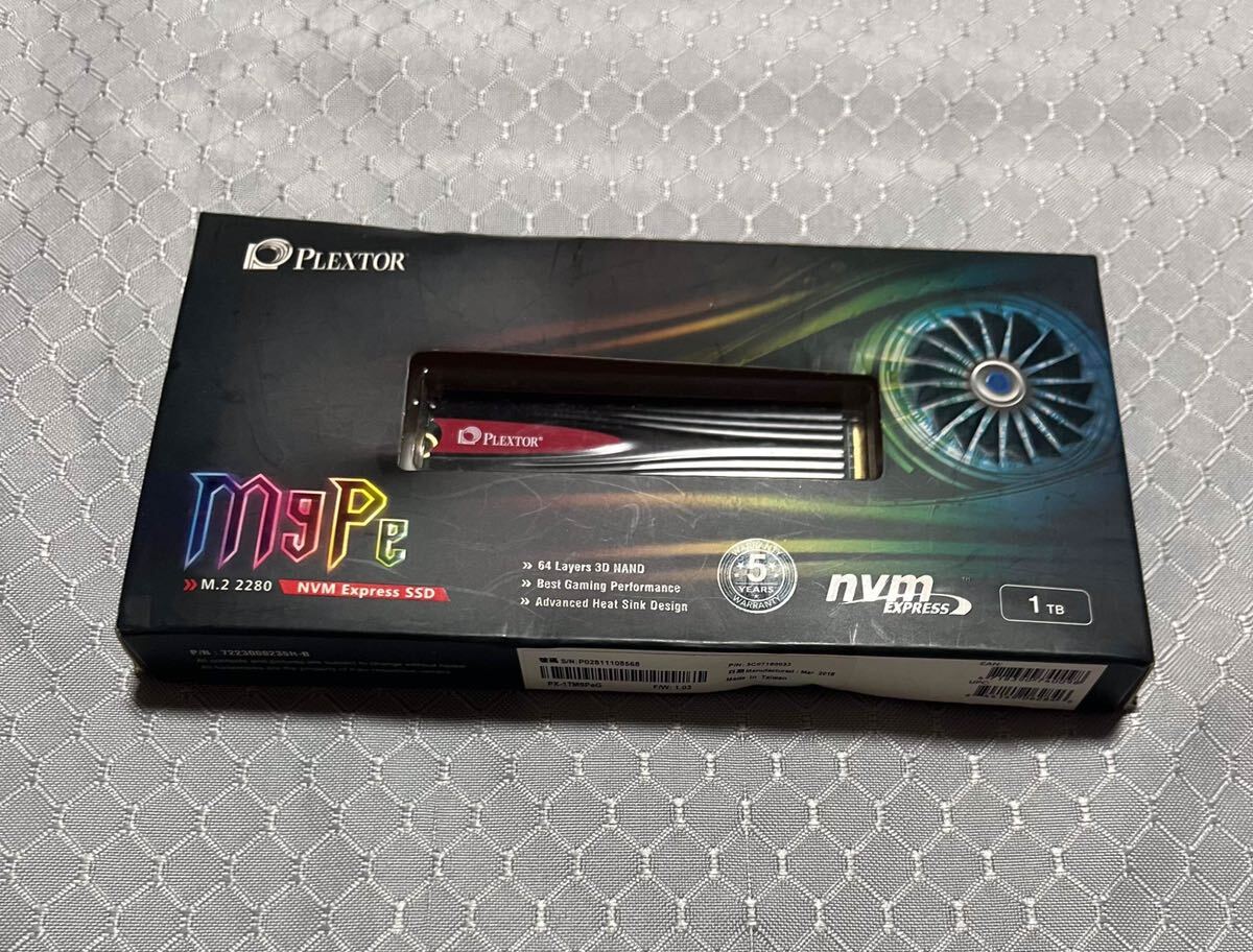 未開封新品　PLEXTOR M9PeYシリーズ M.2 2280 NVM Express SSD 1TB [PX-1TM9PeG