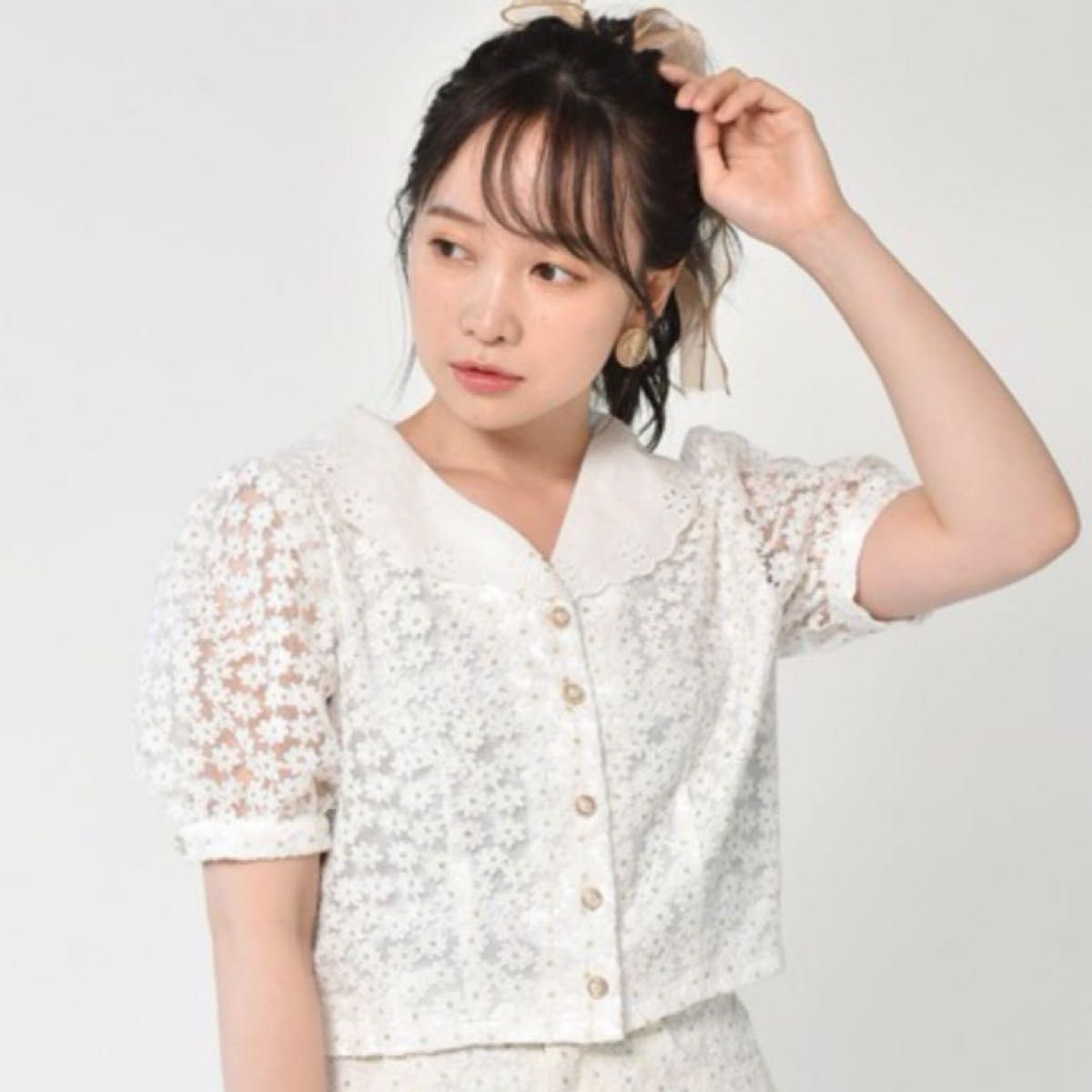 ems エムズエキサイト 花刺繍ブラウス 総レース スカート セット ems エムズエキサイト 花刺繍ブラウス 総レース スカート セット
