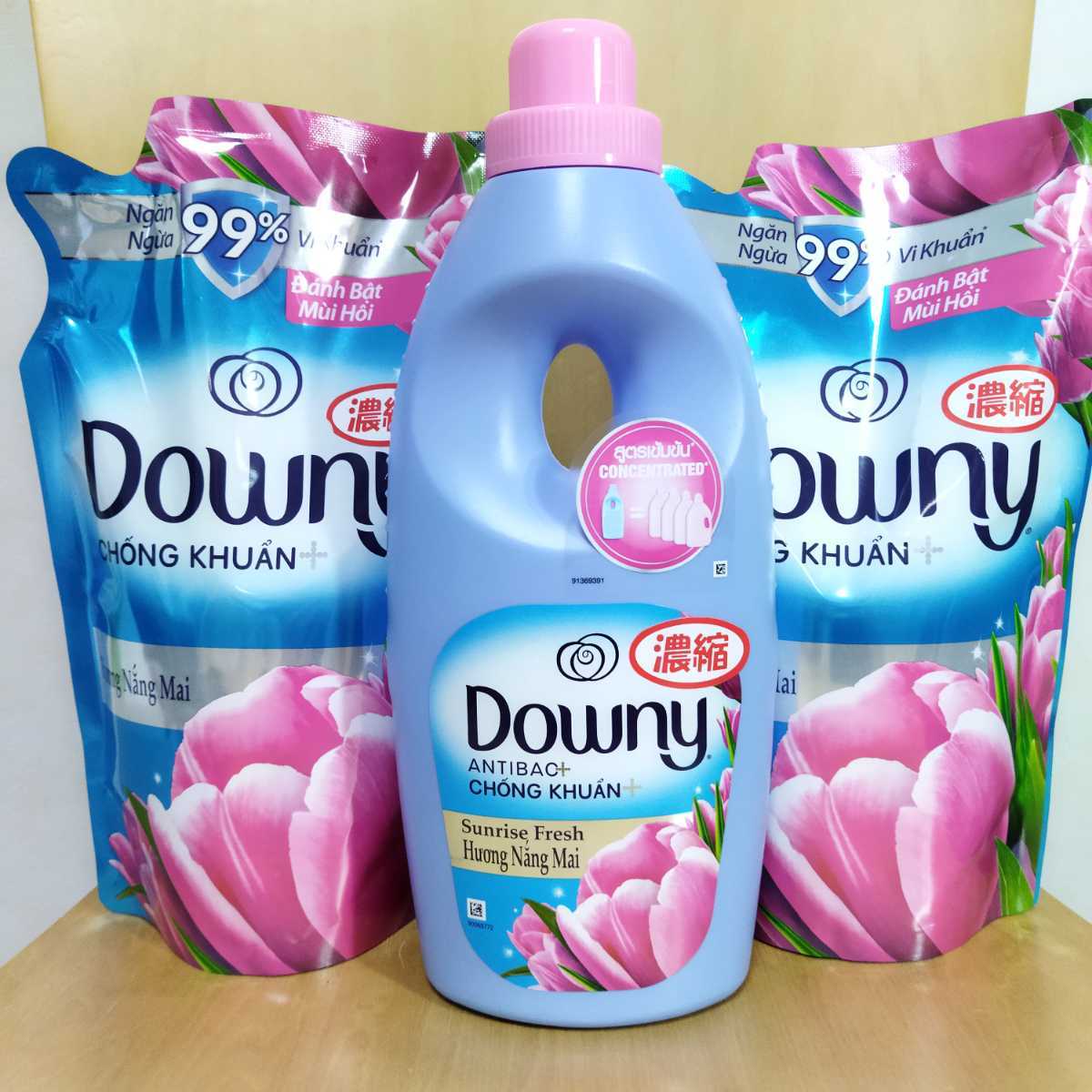 アジアンダウニー柔軟剤サンライズフレッシュボトル詰替え×２セット柔軟剤濃縮タイプDowny _画像1