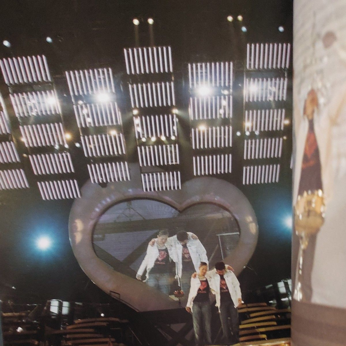 ドリカム DVD+CD　CONCERT TOUR 2006 THE LOVE ROCKS 【初回限定盤】DVD2枚組+特典CD付き