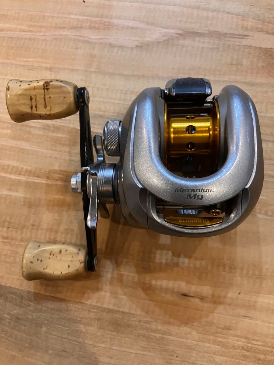 07 メタニウムMG 右巻き メタマグ 美品 ZPI コルクハンドル 07 メタニウムMG 右巻き メタマグ 美品 ZPI コルクハンドル