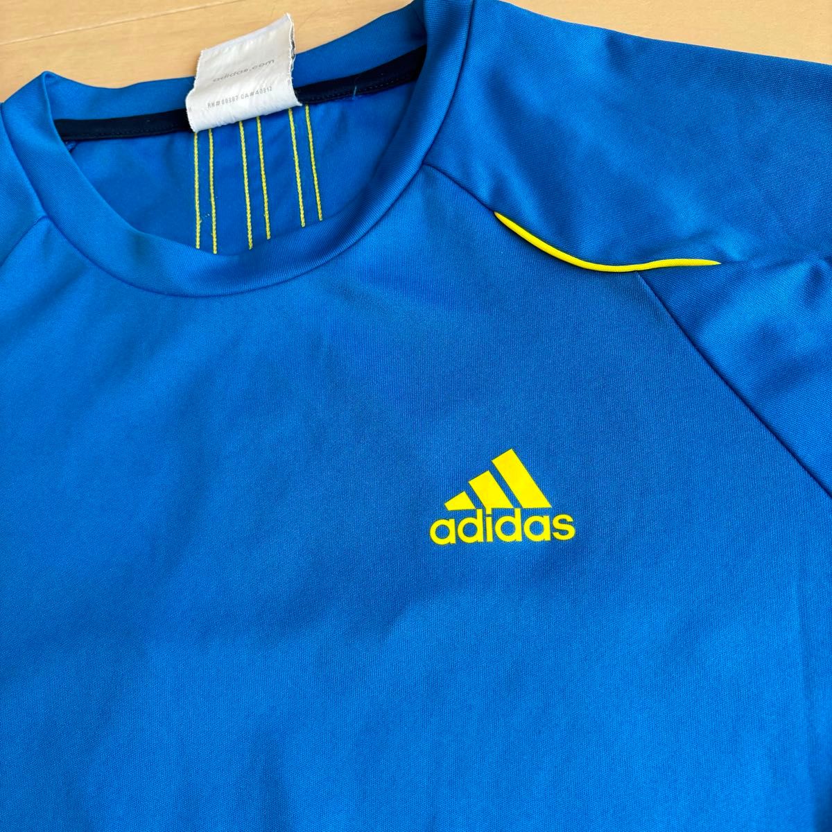 adidas アディダス 半袖Tシャツ 速乾 サッカー フットサル ランニング　Mサイズ　トレーニングシャツ　練習着