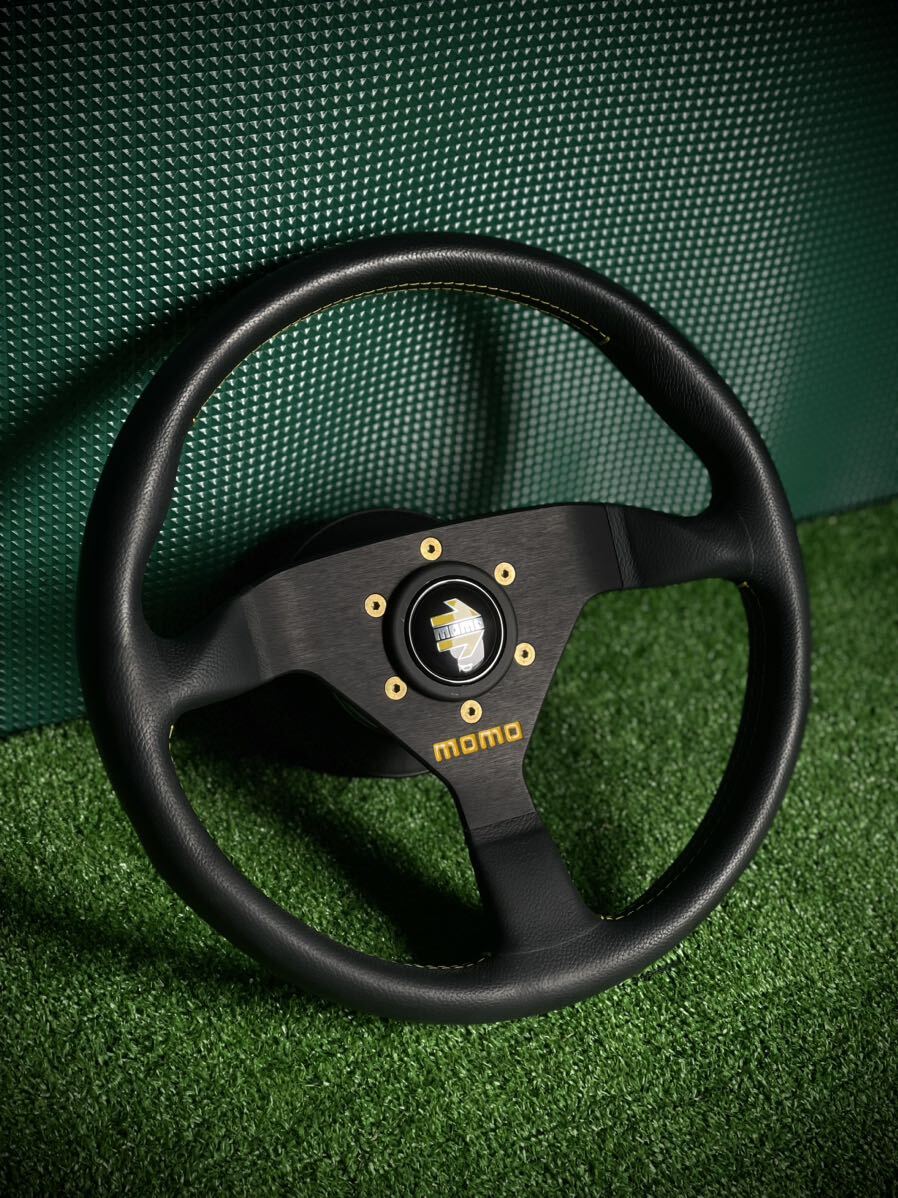 スバル レガシィ BP5/BL5 平成20年 MOMO VELOCE RACING モモ ヴェローチェレーシング ステアリング 本物 イエローステッチ 内装パーツ 中古_画像2