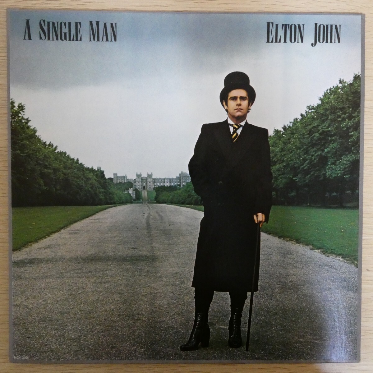 LP5357☆カナダ/MCA「Elton John / A Single Man / MCA-3065」の画像1