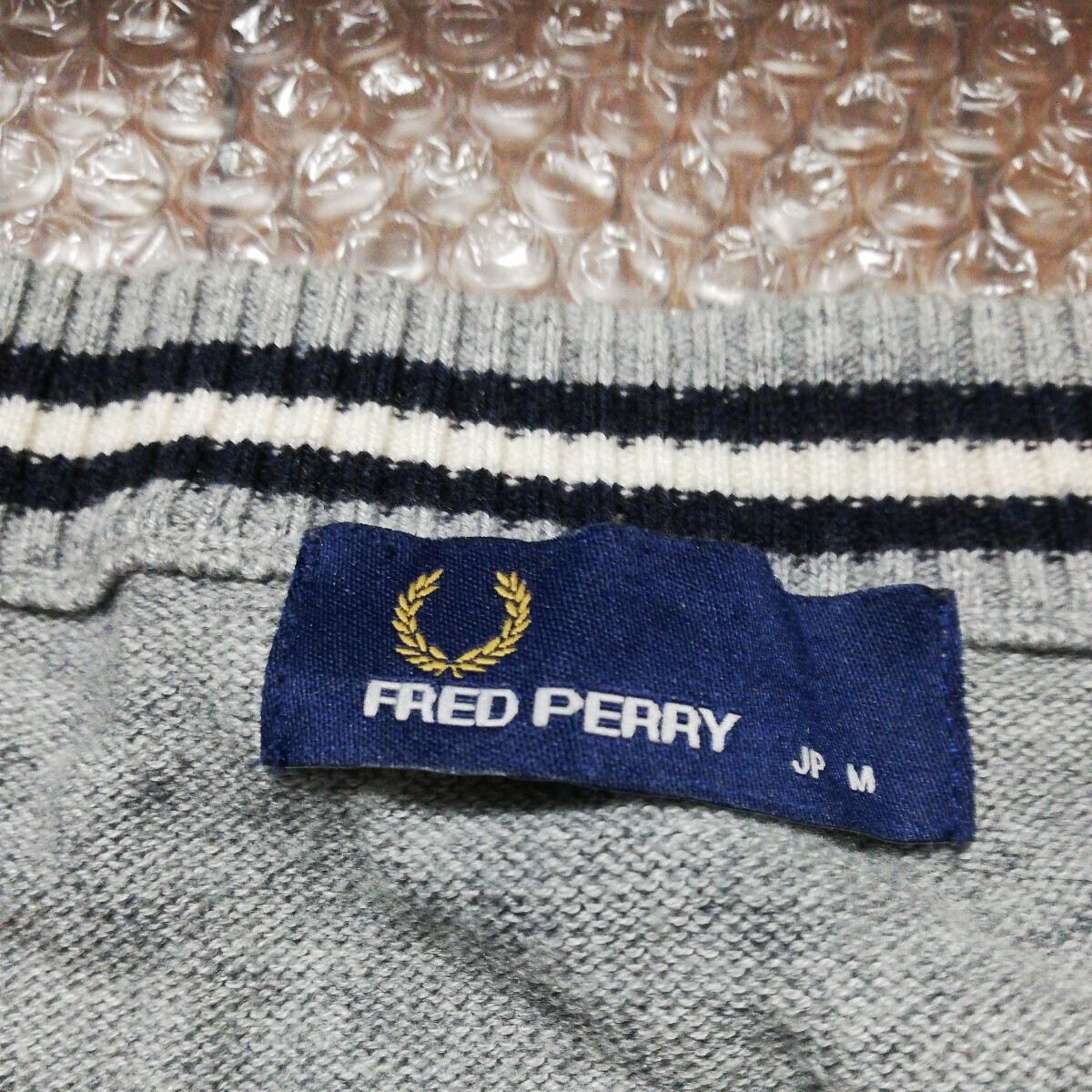 FRED PERRY フレッドペリー 上着 ジャケット Mサイズ グレー ニット FRED PERRY カーディガン_画像2