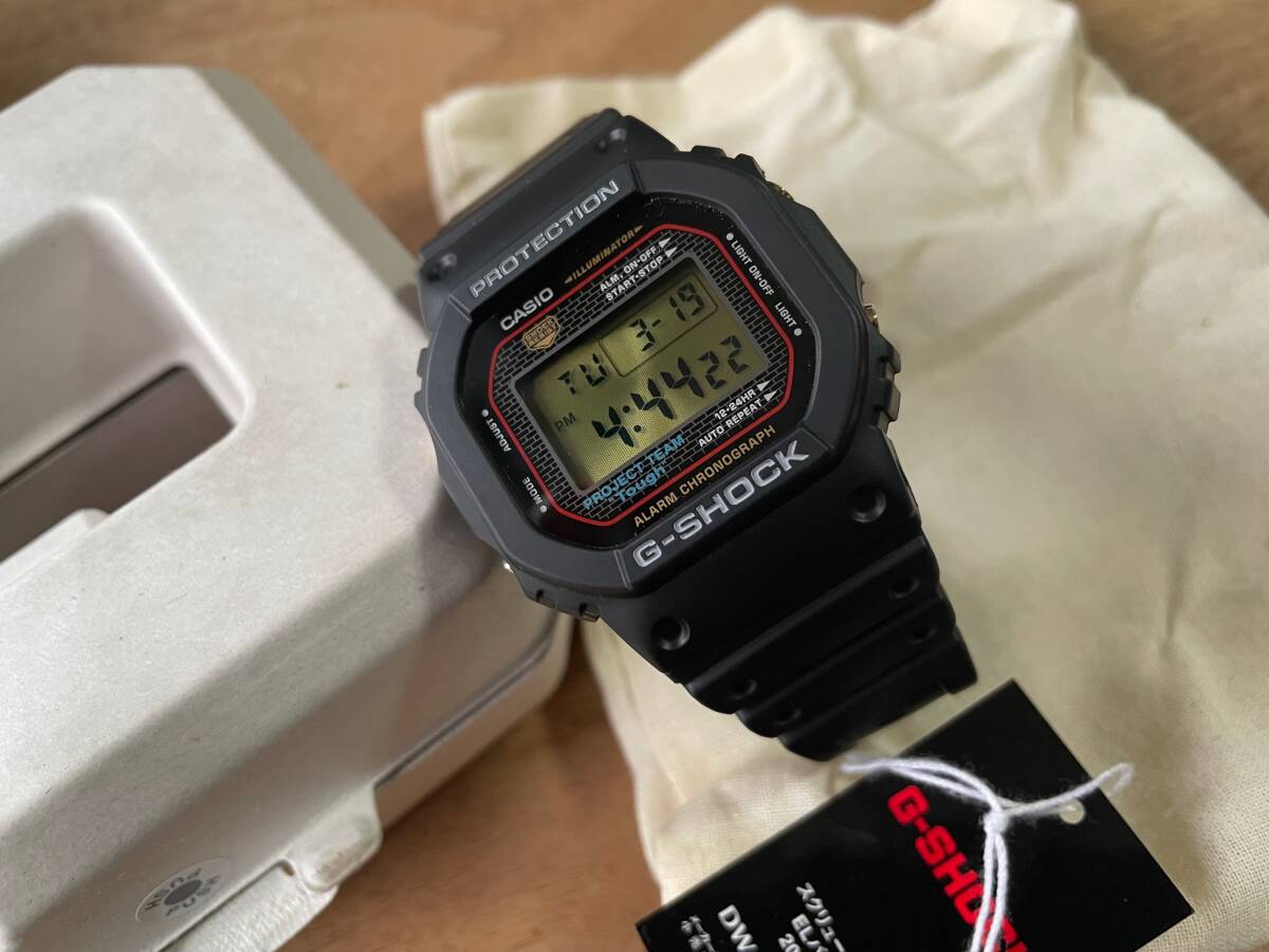 新品 未使用品カシオ CASIO G-SHOCK ジーショック DW-5040PG-1JR Gショック 40周年モデル 40th 限定 クリスタライズド_画像6