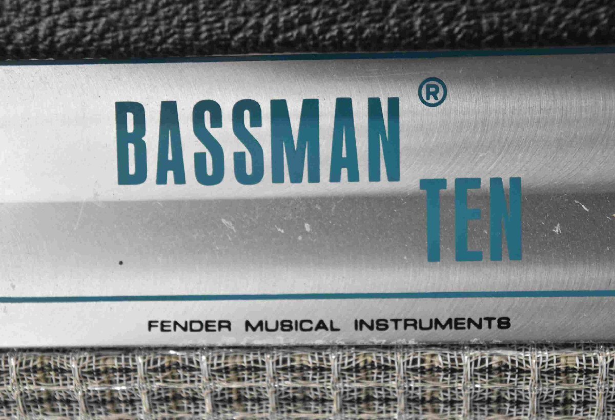 F*Fender основание крыла усилитель BASS MAN TEN * с дефектом товар *