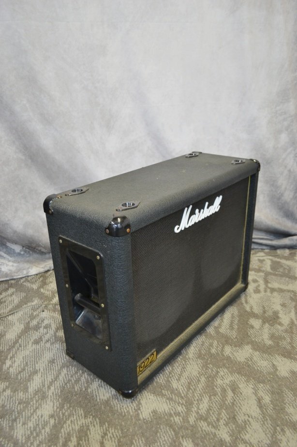 K●【中古】Marshall 1922 2x12 ギターアンプ キャビネット マーシャルの画像1