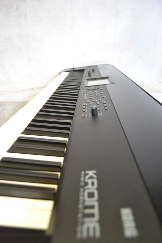 K●【現状品】KORG KROME-88 88鍵 電子ピアノ キーボード シンセサイザー コルグ_画像3