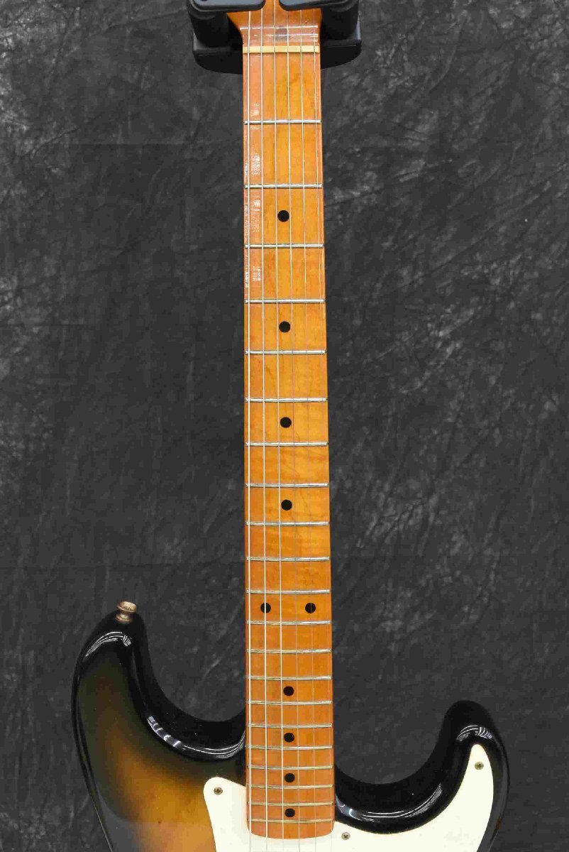 F☆Fender フェンダー STRATOCASTER 40th Aniversary エレキギター ☆中古☆の画像3