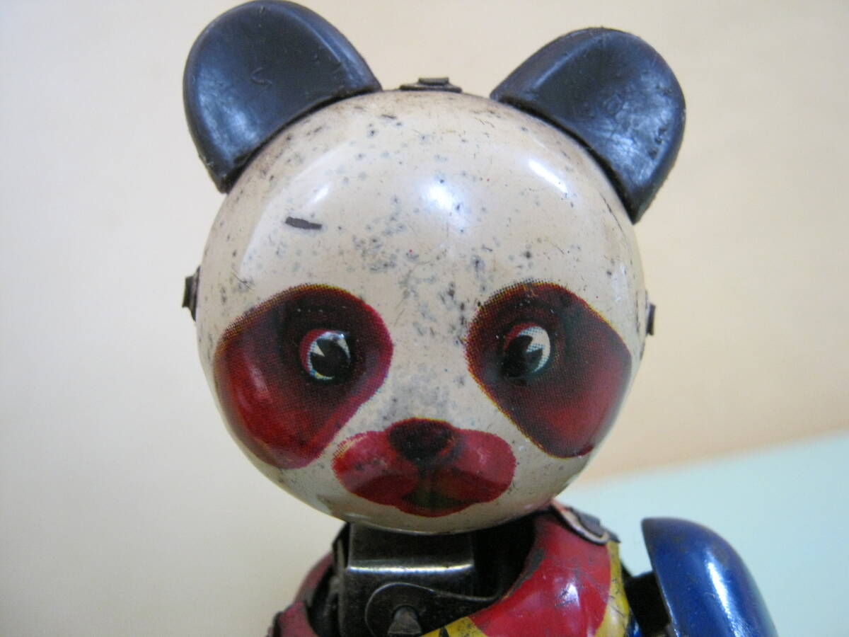 【パンダが頭を左右に振りながら太鼓をたたきながら走行するブリキのおもちゃ（ゼンマイ）】1980年代中国製_画像4