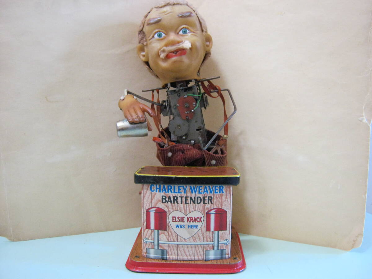 .. игрушка [ балка тонн da-ROSKO Charley Weaver BATTERY POWERED BARTENDER( утиль )]①