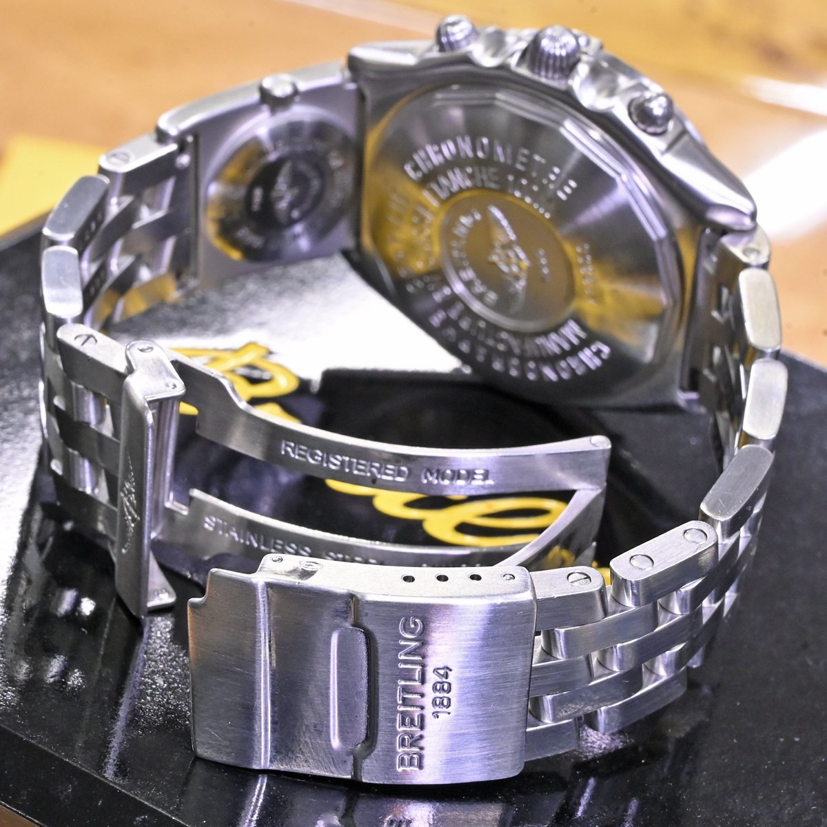 本物 超美品 ブライトリング 極希少 UTCブレスレット ブラックバード クロノグラフ メンズウォッチ 男性用腕時計 箱 保証書 冊子 BREITLINGの画像6