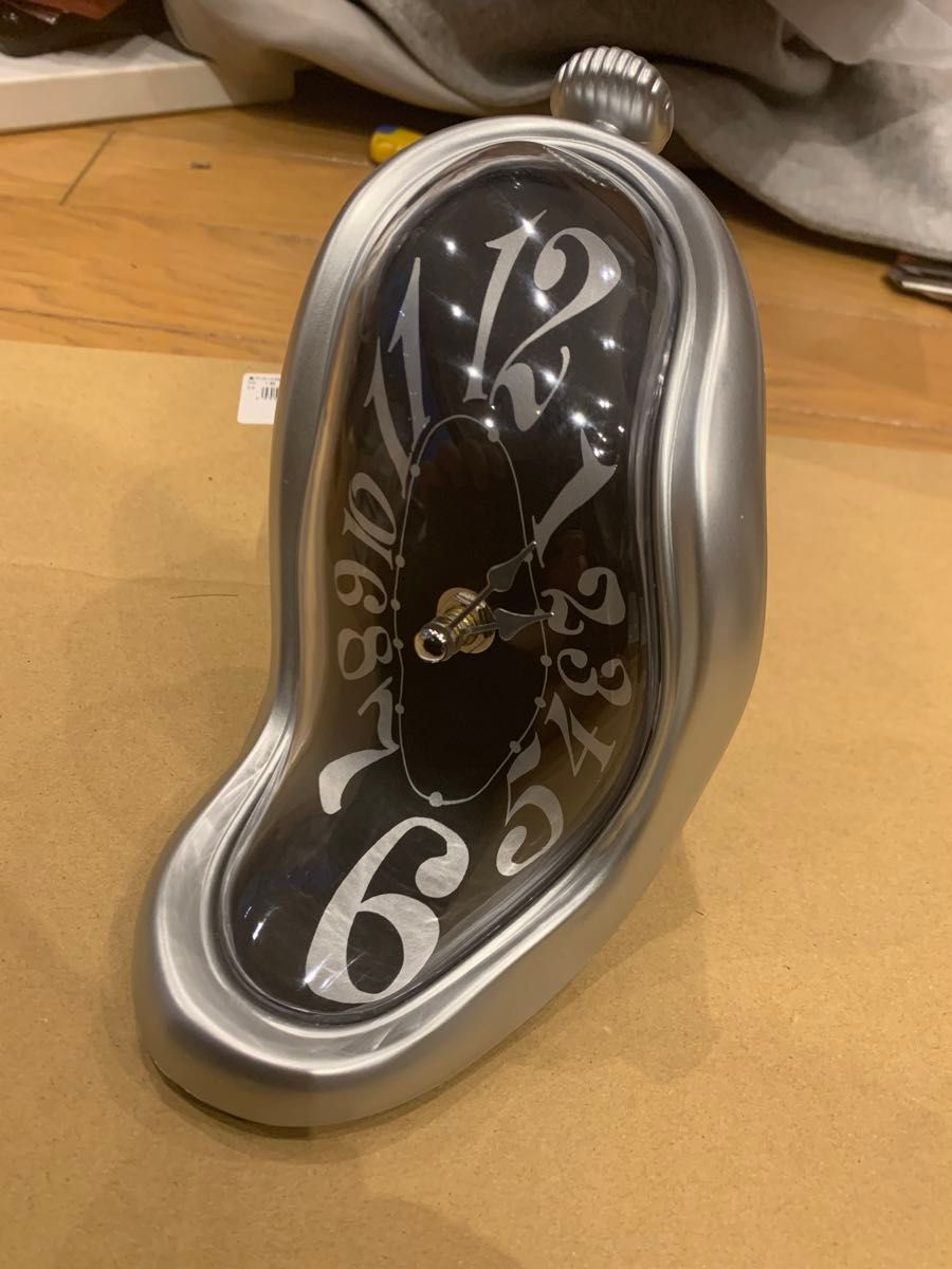 サルバドーレ　ダリの溶けた時計　中古美品 置時計