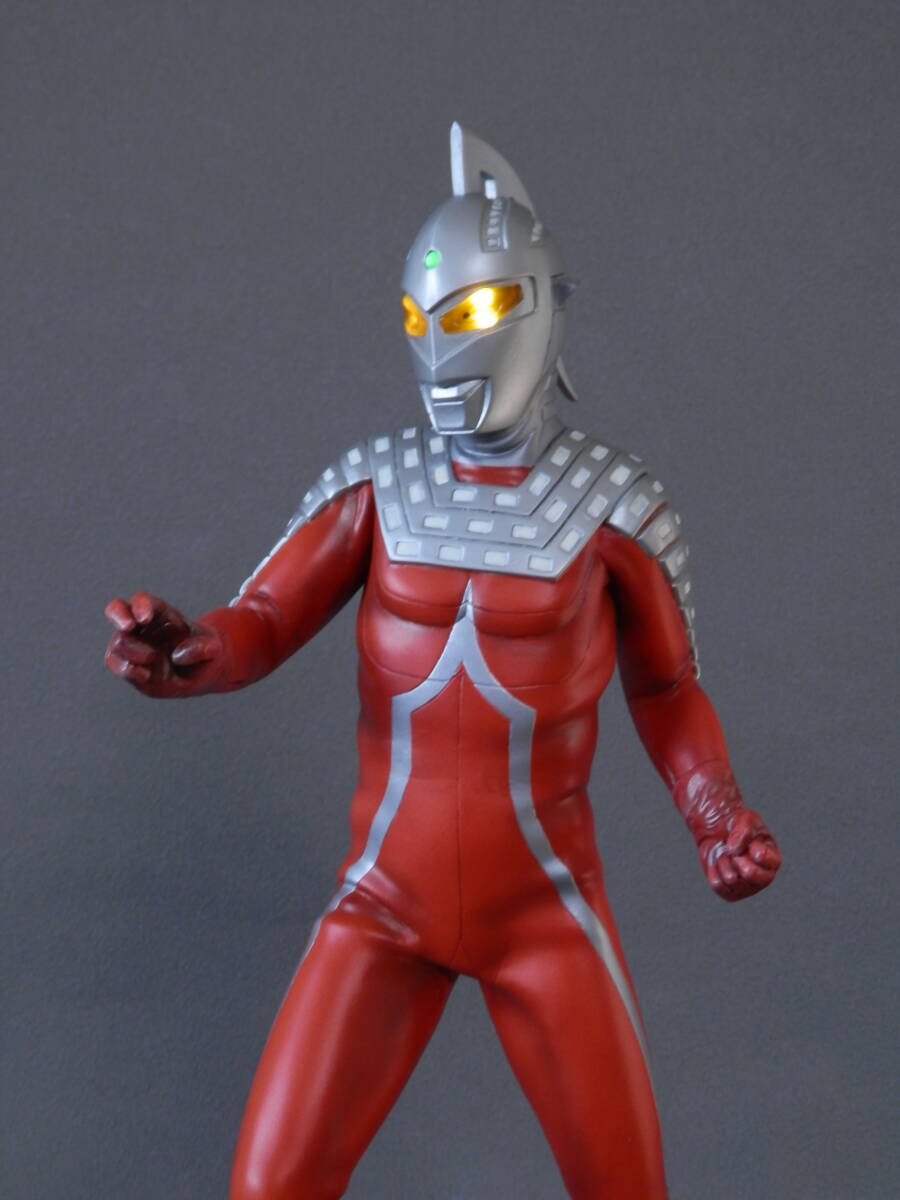 ビッグサイズソフビフィギュア　ウルトラセブン(電飾)_画像3