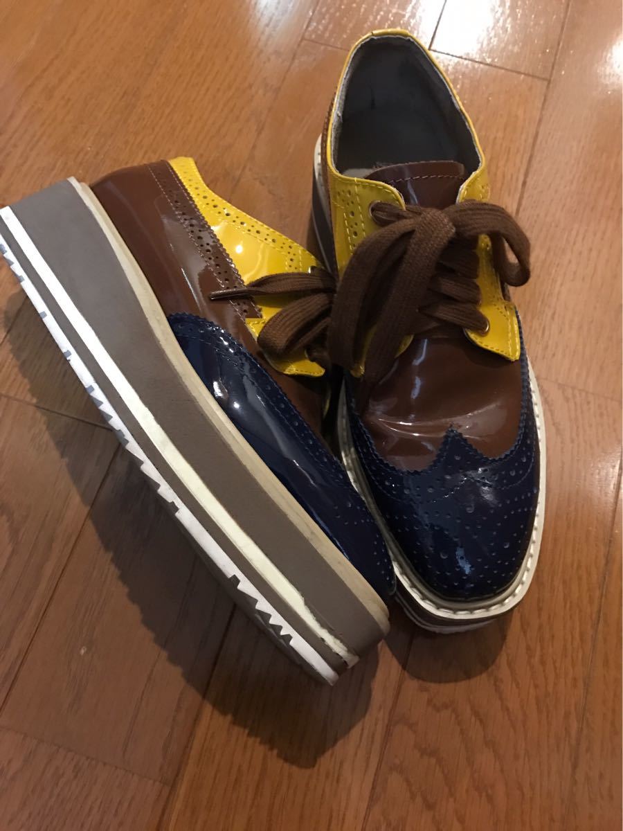 本革厚ソールデザイン紐靴黄色ブルー22.5cm_画像2