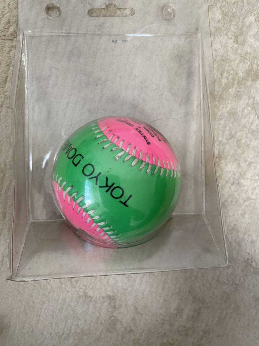 東京ドーム　野球　ボール　　未使用品　ピンク　緑　硬式　巨人_画像1