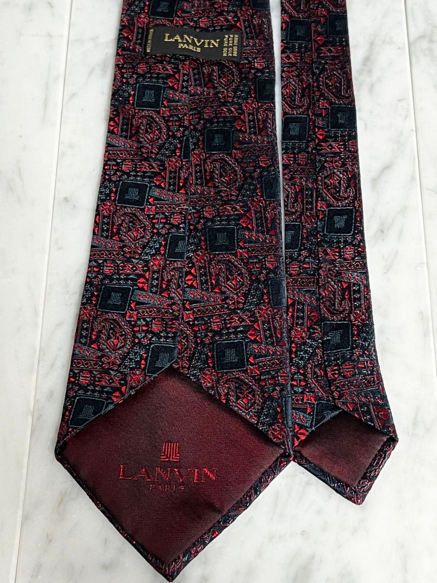 LANVIN ブラック レッド 光沢感 ペイズリー柄 フランス製