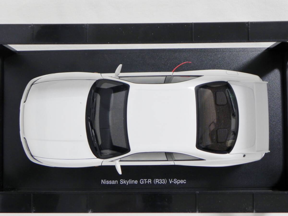 オートアート 1/18 日産 スカイライン GT-R R33 Vspec ホワイト NISMO LM GT4 ホイールカスタムの画像8